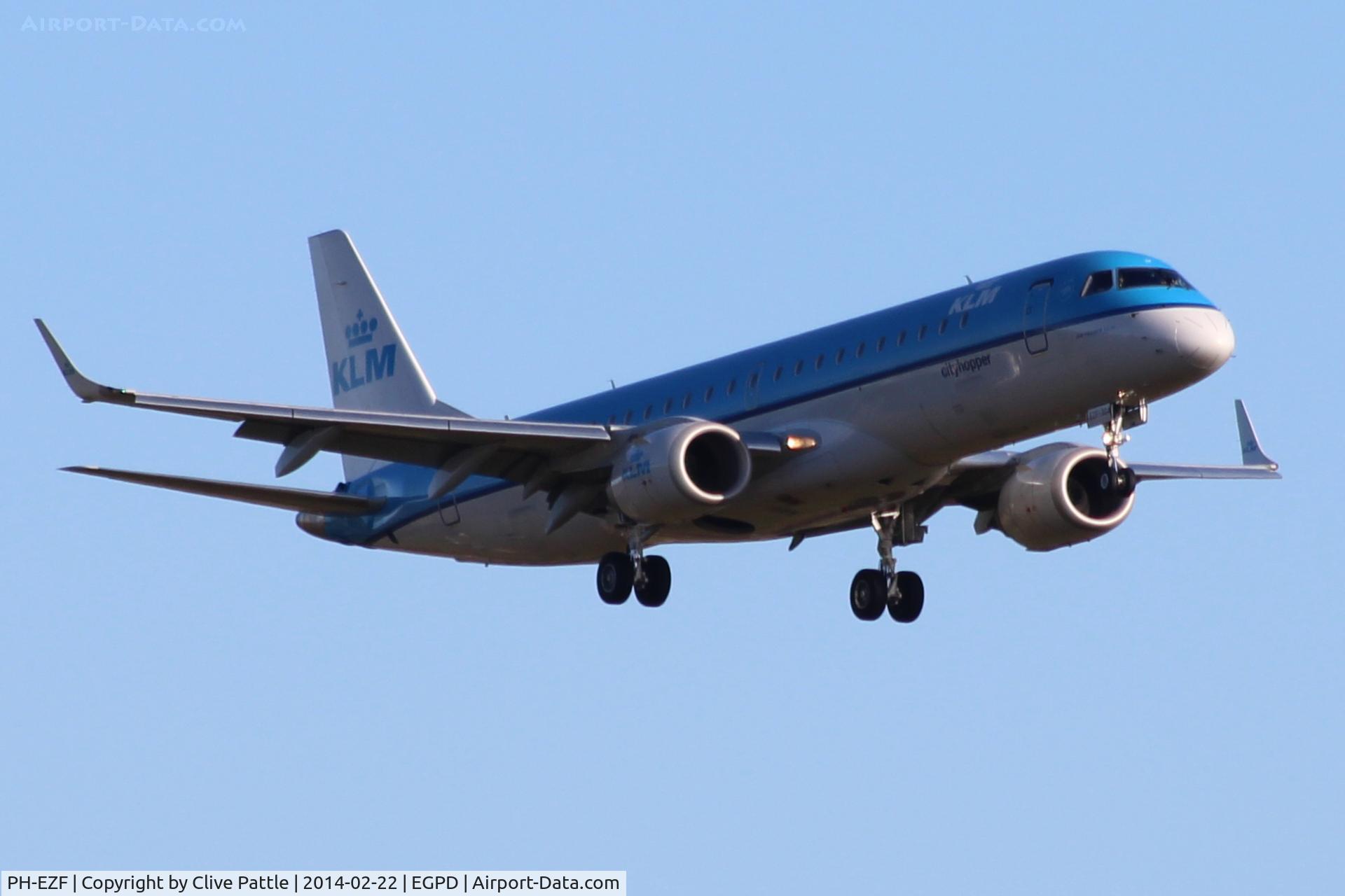 PH-EZF, 2009 Embraer 190LR (ERJ-190-100LR) C/N 19000304, KLM - On finals for ABZ