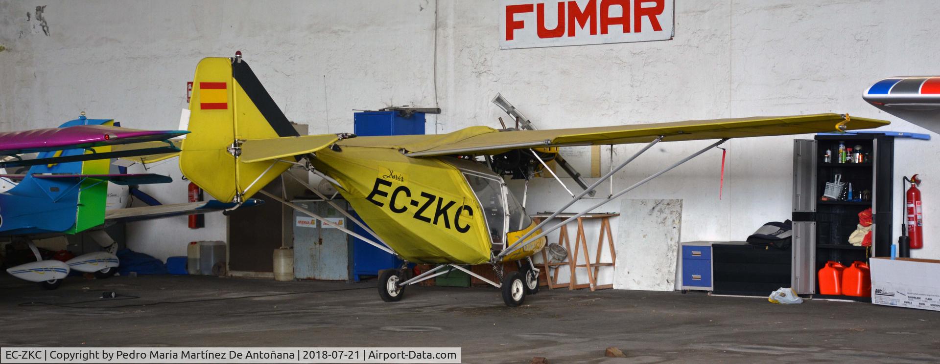 EC-ZKC, 2003 X-AIR  C/N 01004/1541, Aeródromo de La Morgal - Asturias - España