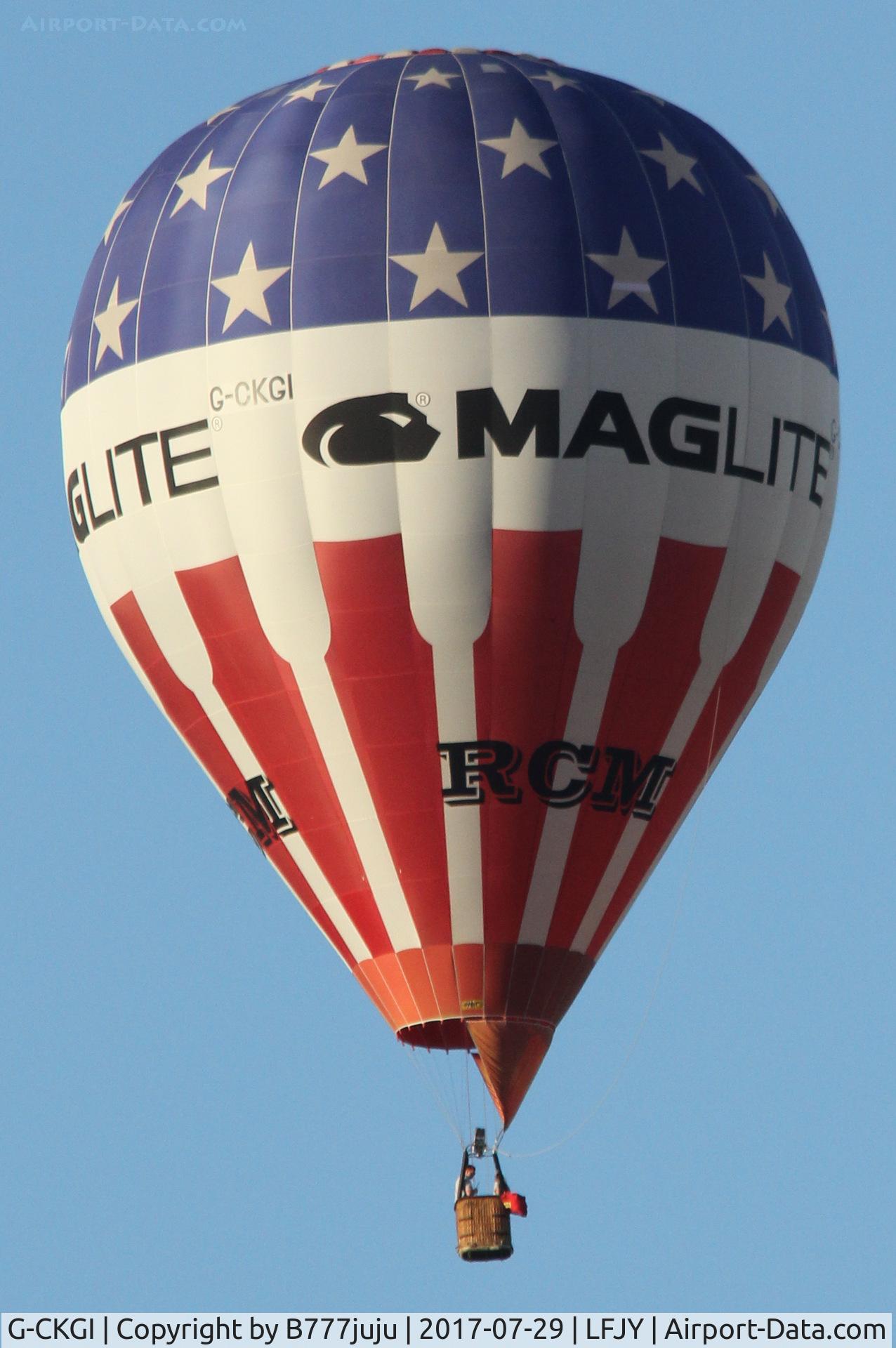 G-CKGI, 2007 UltraMagic M-77C C/N 77/300, at Chambley