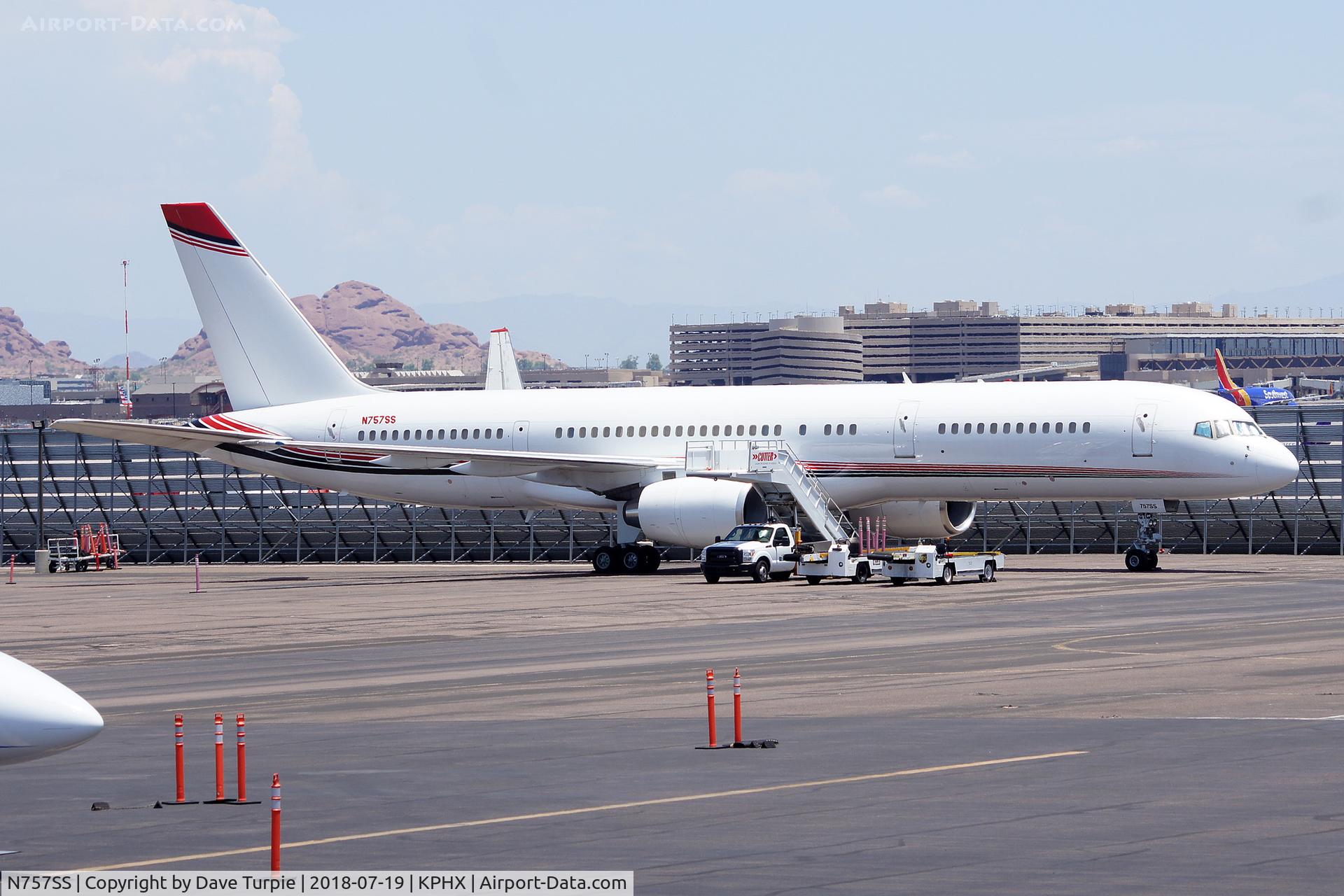 N757SS, 1983 Boeing 757-236 C/N 22176, This plane was used by the Houston Rockets in the 2017/2018 NBA season.