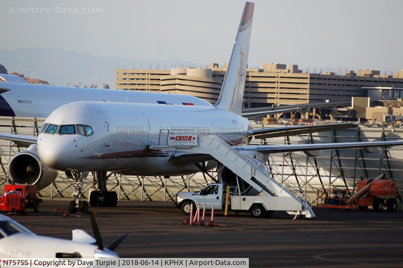 N757SS, 1983 Boeing 757-236 C/N 22176, Notice the Rocket's logo on the vertical stabilizer.