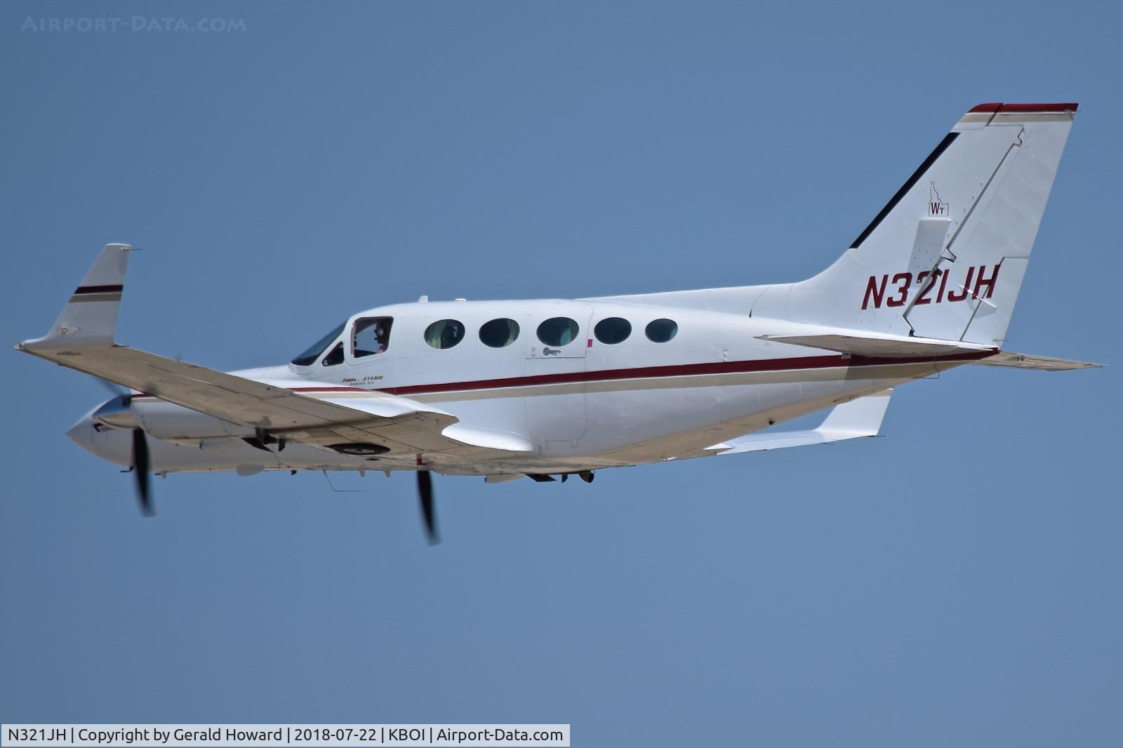 N321JH, 1978 Cessna 414A Chancellor C/N 414A0063, Departing BOI.