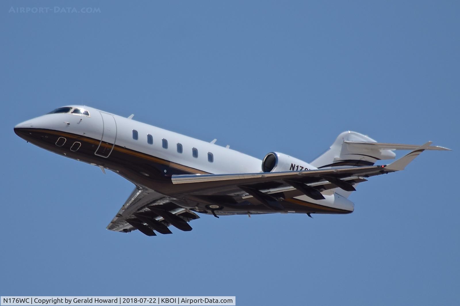 N176WC, 2016 Bombardier Challenger 350 (BD-100-1A10) C/N 20654, Climb out from RWY 28L.