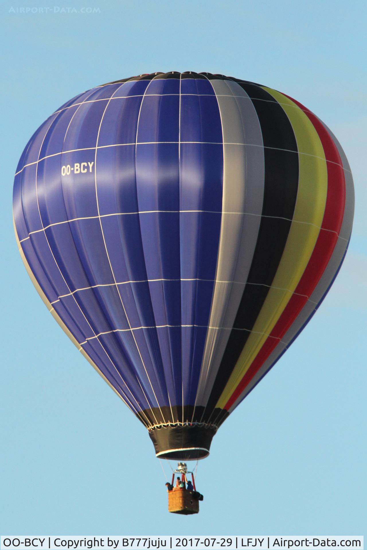 OO-BCY, 1999 Libert L.3000 C/N 286/011, at Chambley