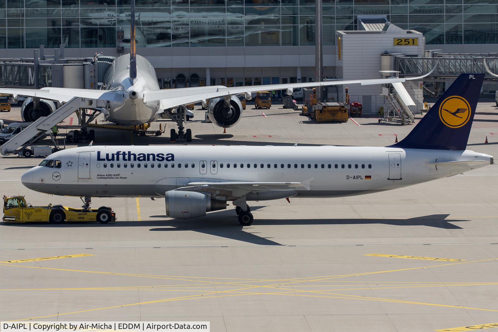 D-AIPL, 1989 Airbus A320-211 C/N 094, Lufthansa