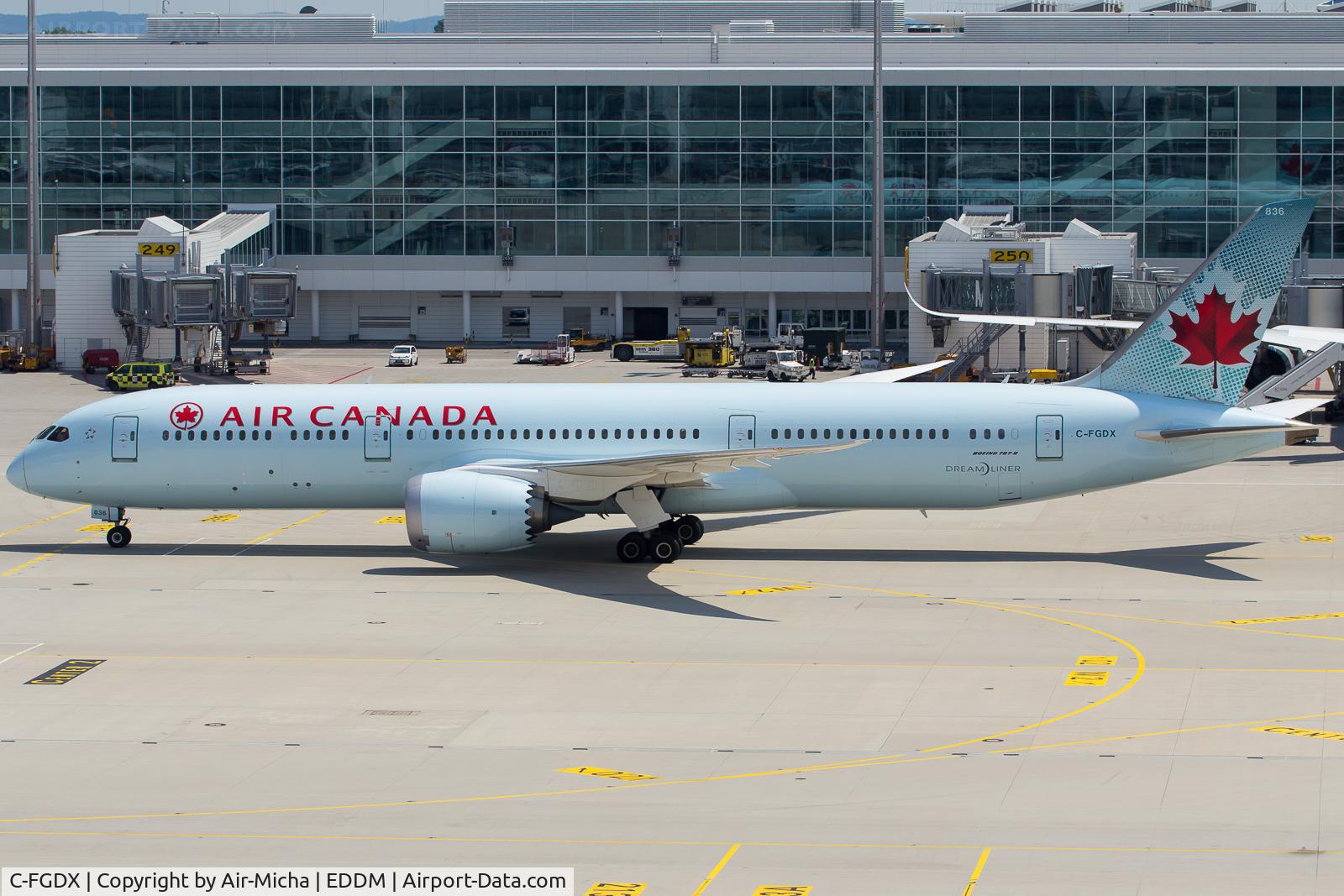C-FGDX, 2016 Boeing 787-9 Dreamliner C/N 35269, Air Canada