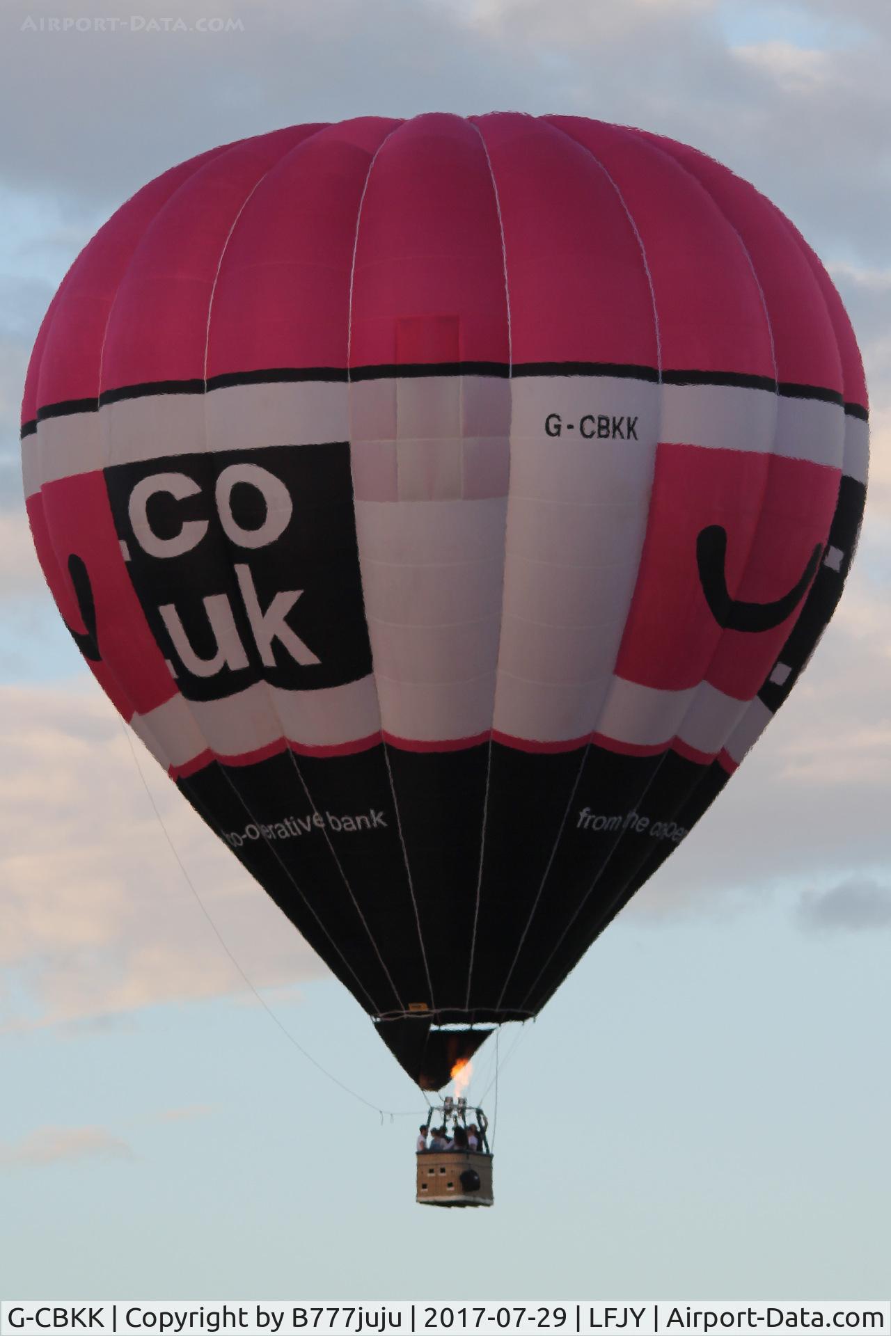 G-CBKK, 2002 UltraMagic S-130 C/N 130/32, at Chambley