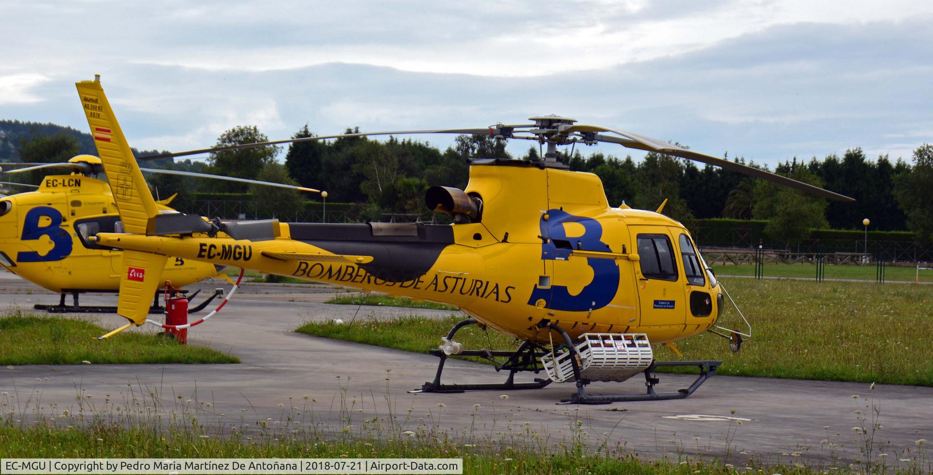 EC-MGU, 2015 Aerospatiale AS-350B-3 Ecureuil C/N 8078, Aeródromo de La Morgal - Asturias - España
