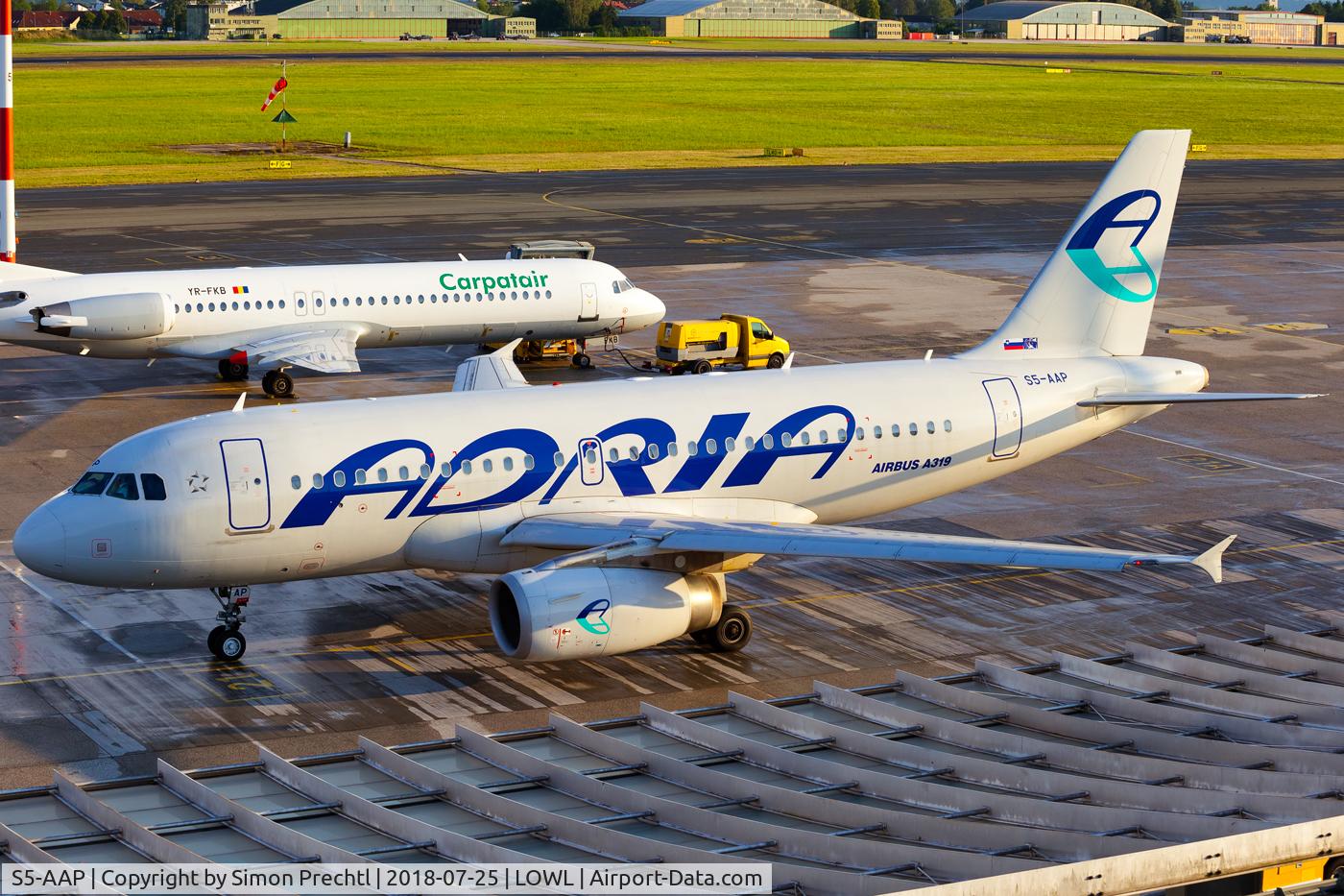 S5-AAP, 2010 Airbus A319-132 C/N 4282, S5-AAP @ Linz Airport