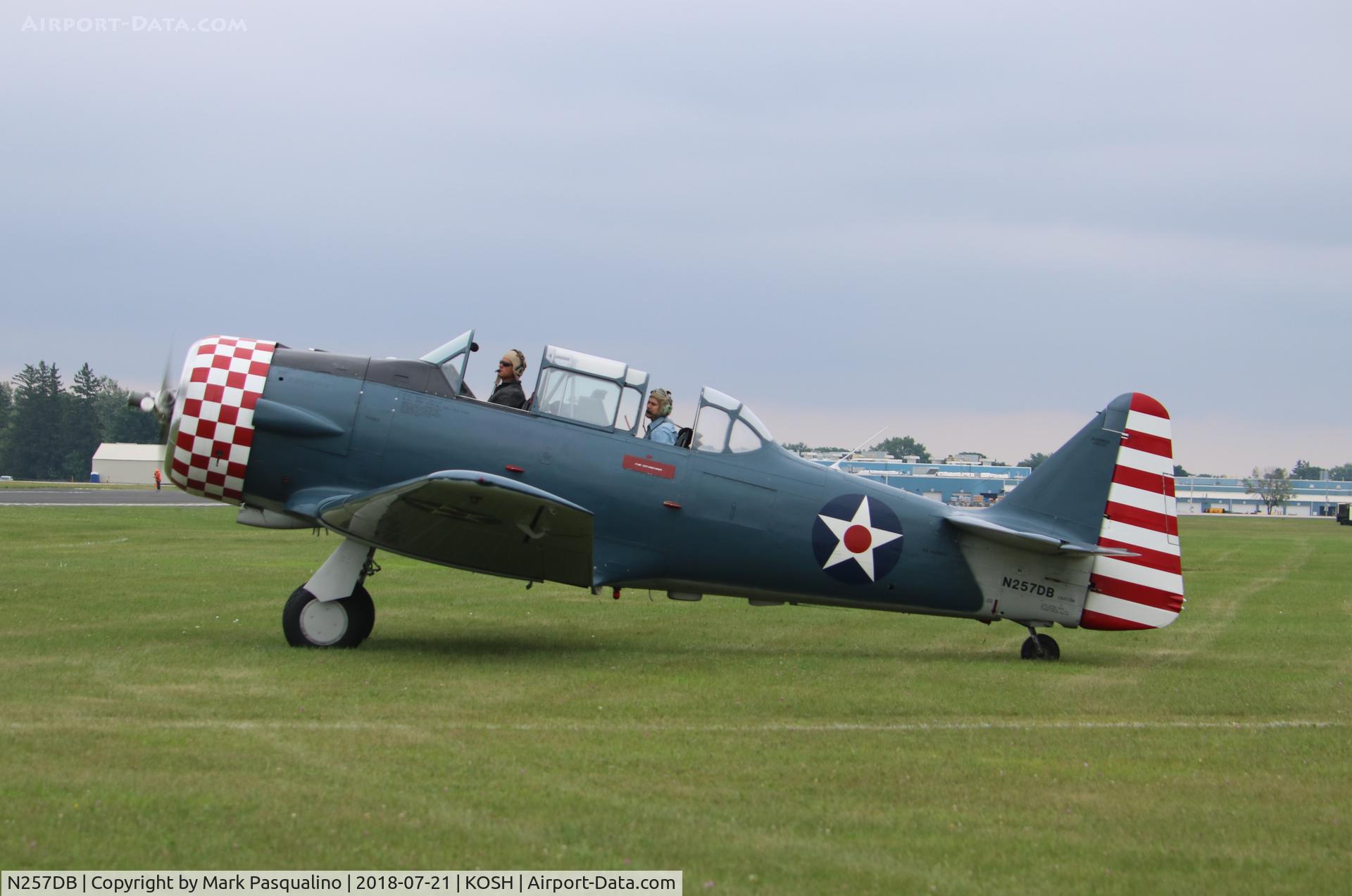 N257DB, 1952 North American T-6G Texan C/N 182-600, North American T-6G