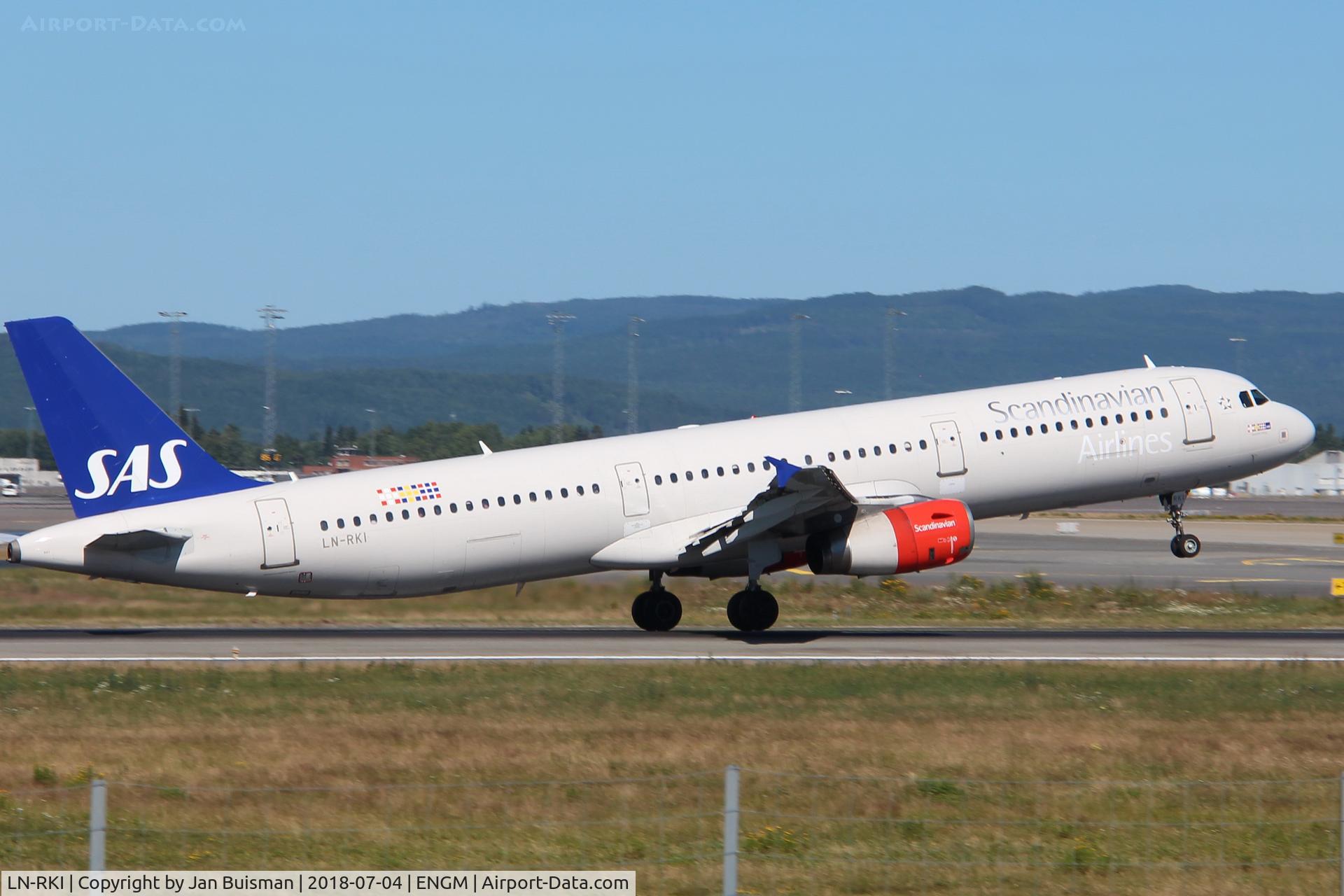 LN-RKI, 2002 Airbus A321-232 C/N 1817, SAS