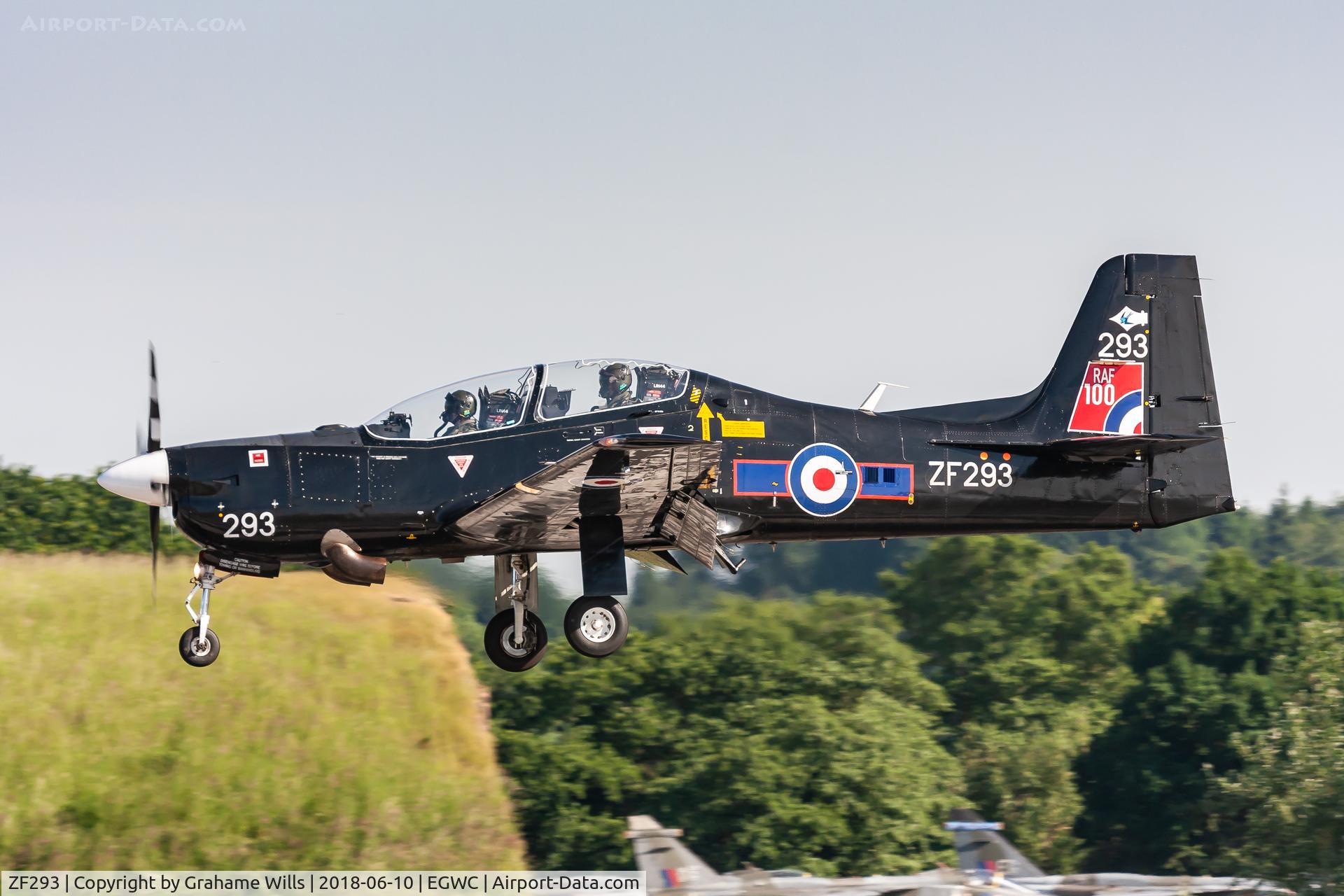 ZF293, 1991 Short S-312 Tucano T1 C/N S093/T64, Shorts Tucano T1 ZF293 1 FTS RAF Cosford Air Show 10/6/18
