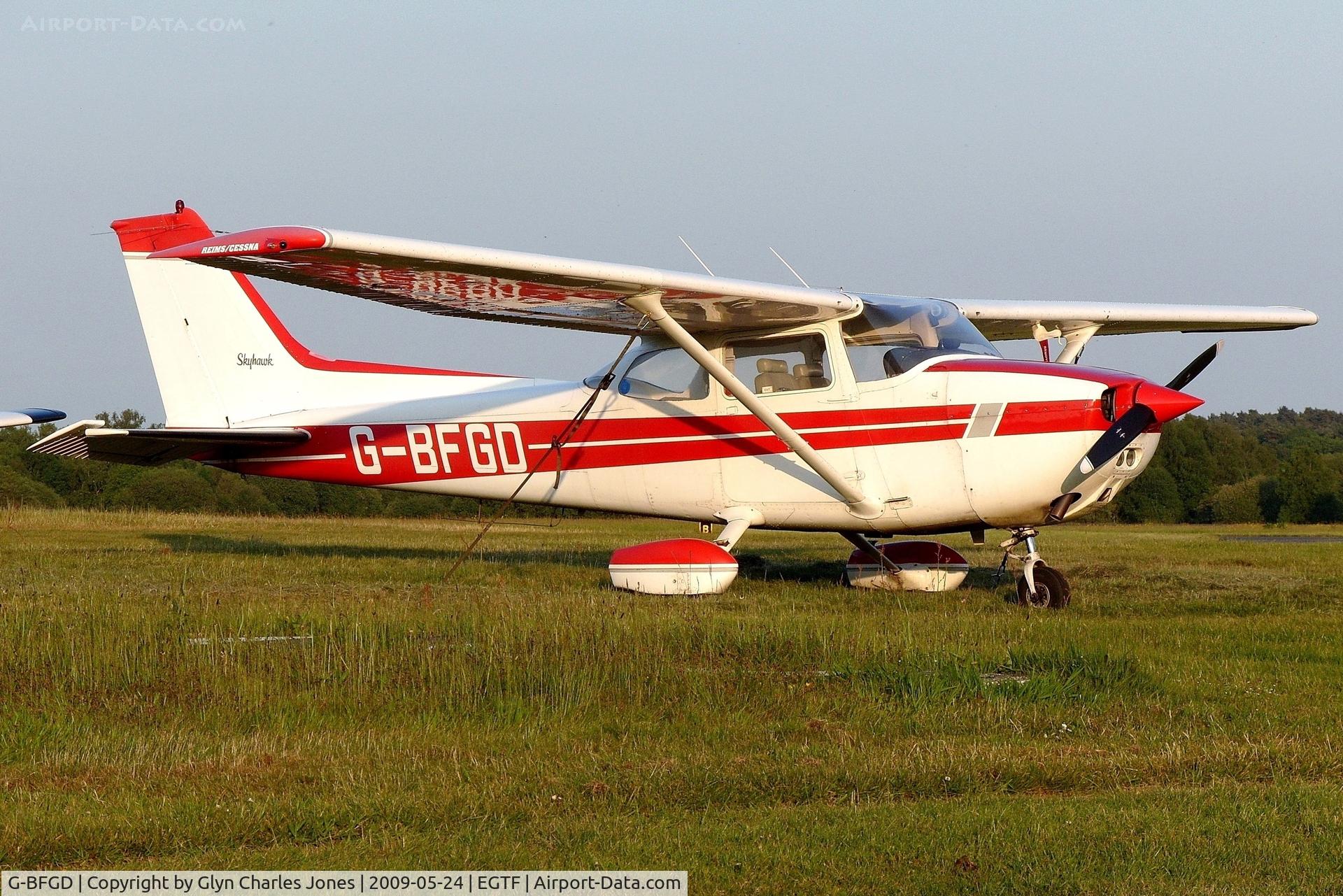 G-BFGD, 1977 Reims F172N Skyhawk C/N 1545, Privately owned.