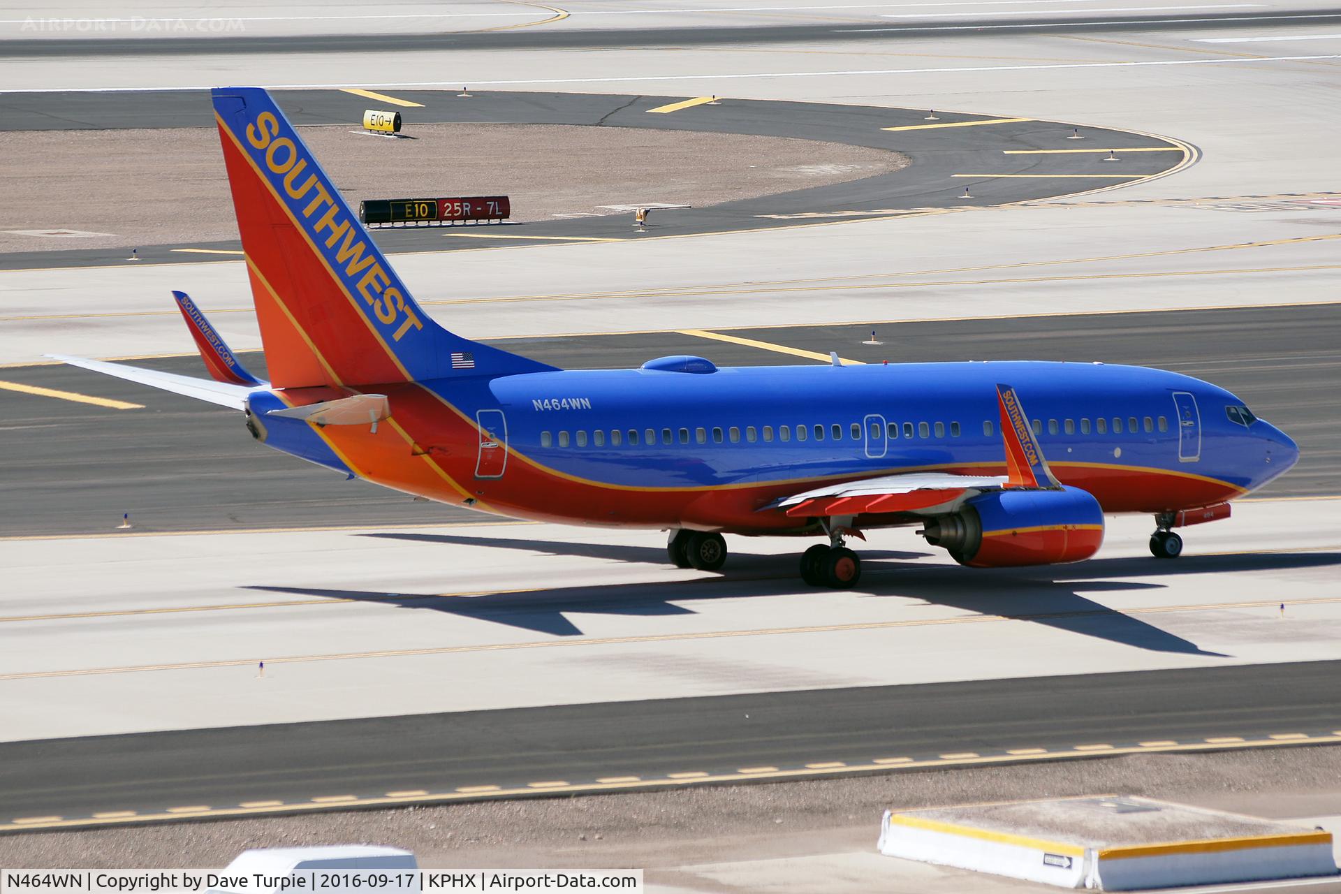 N464WN, 2004 Boeing 737-7H4 C/N 32468, No comment.