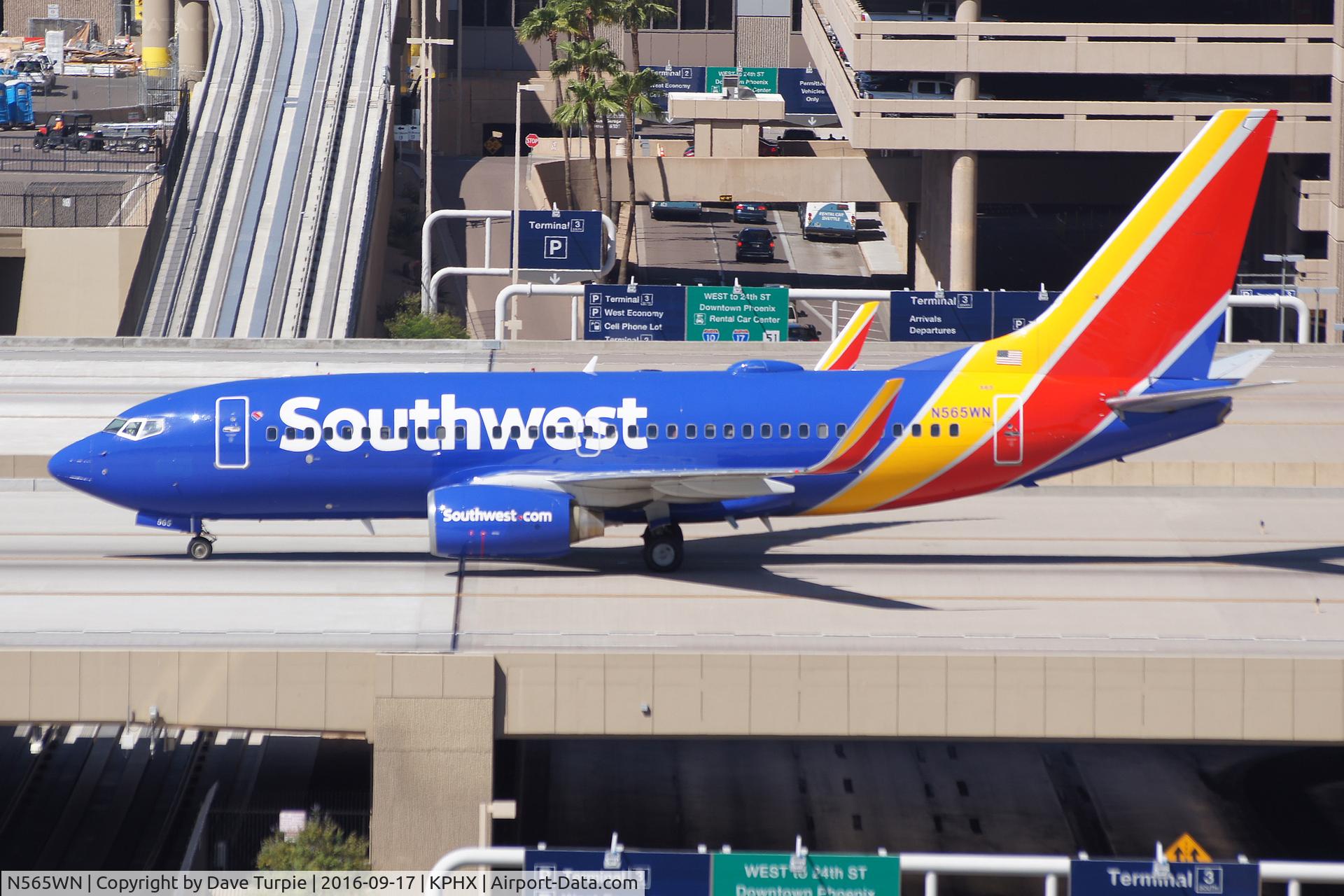 N565WN, 2002 Boeing 737-76Q C/N 30282, No comment.