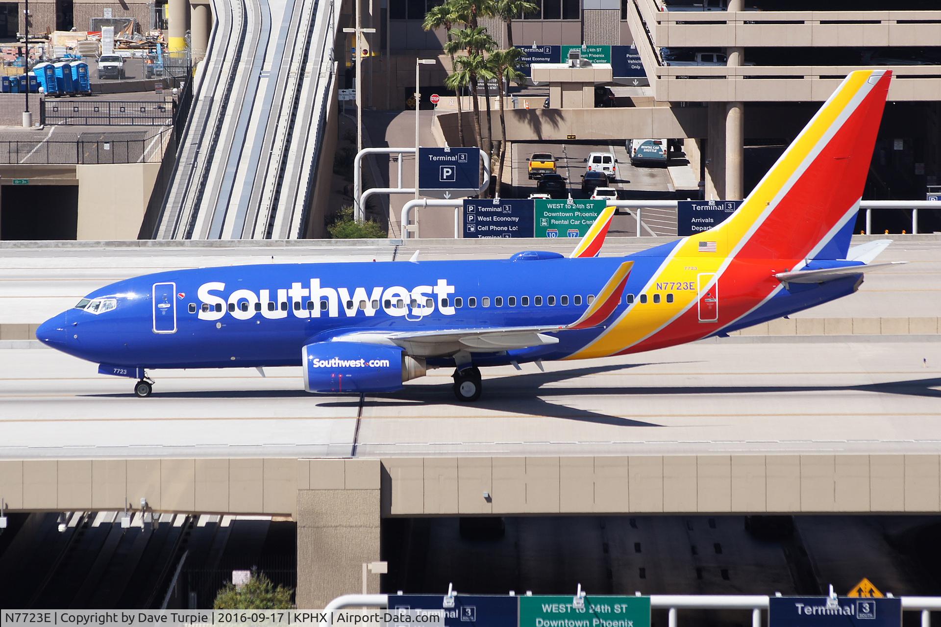 N7723E, 2006 Boeing 737-76N C/N 32670, No comment.