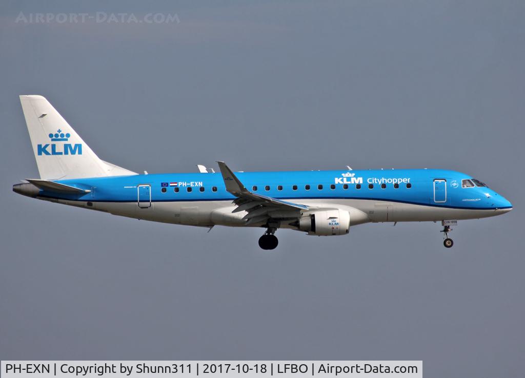 PH-EXN, 2017 Embraer ERJ-175STD (ERJ-170-200) C/N 17000659, Landing rwy 14L