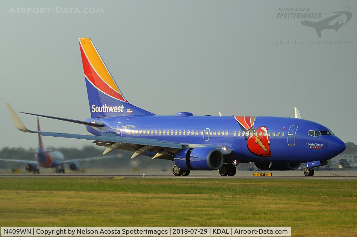 N409WN, 2001 Boeing 737-7H4 C/N 27896, Arriving from St. Louis / Lambert.