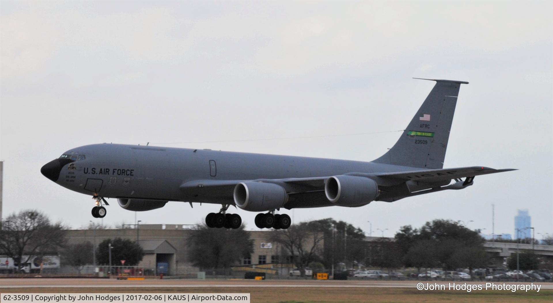 62-3509, 1962 Boeing KC-135R Stratotanker C/N 18492, Coming into KAUS