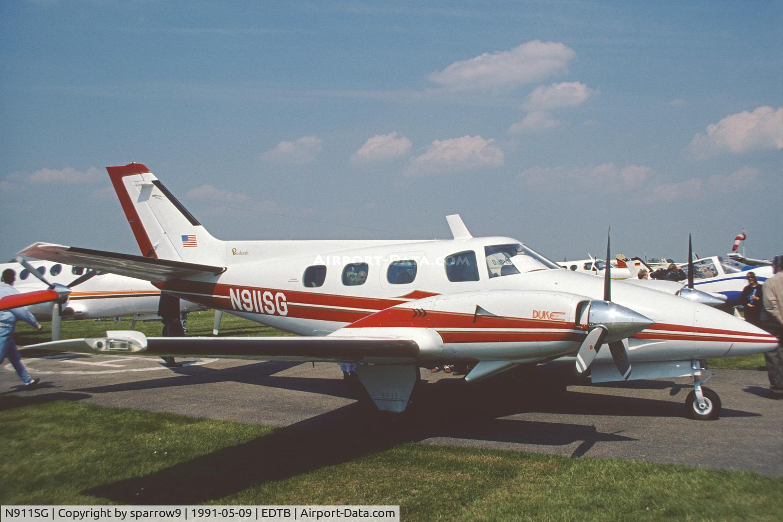 N911SG, 1979 Beech B-60 Duke C/N P-510, At Baden-Oos IGM (Aircraft sales event). Crashed later near Oulu/FIN due to wrong fuel. Scanned from a slide.