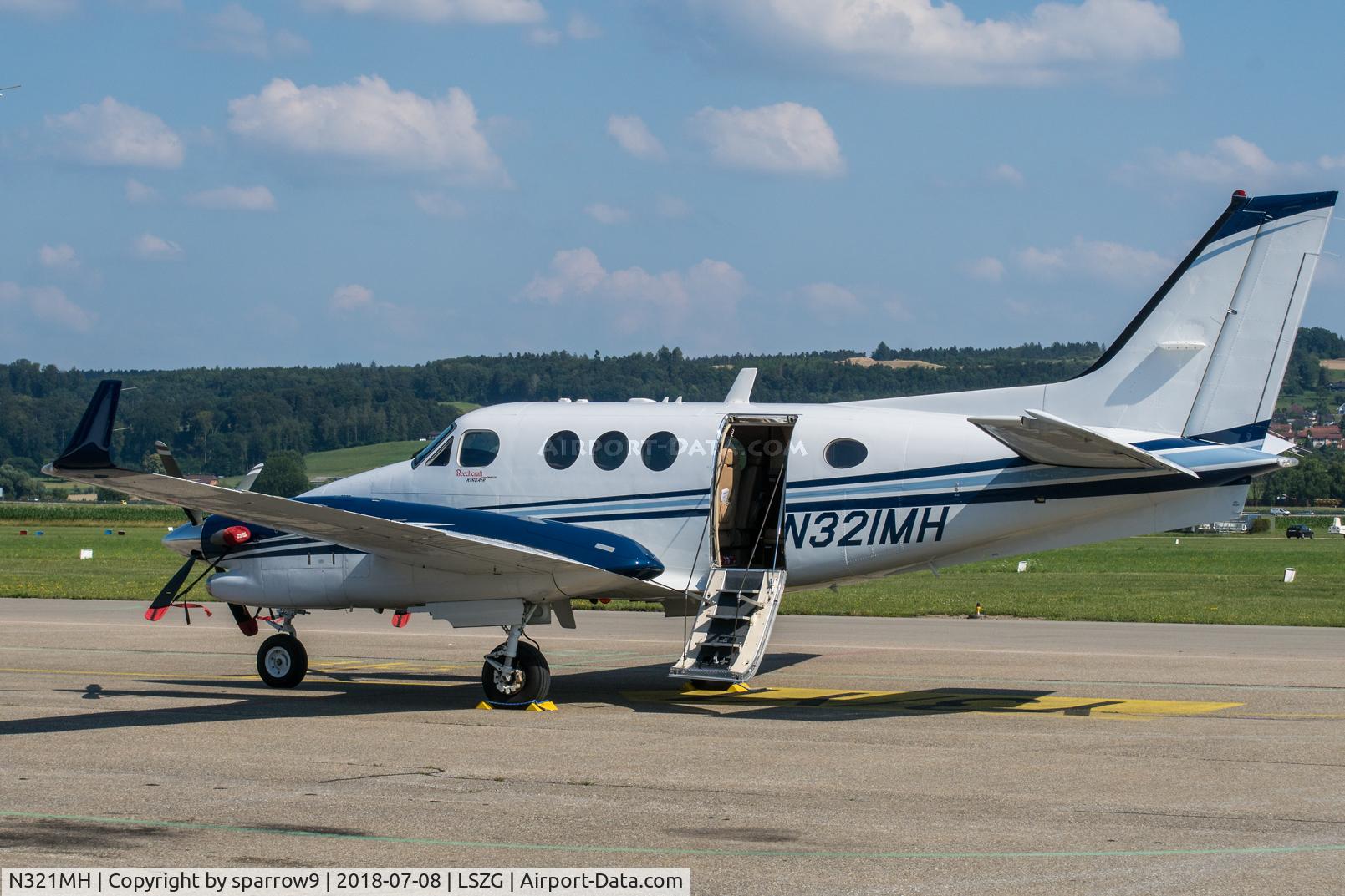 N321MH, 2012 Hawker Beechcraft C-90GTI King Air C/N LJ-2053, Plane ready for passengers?