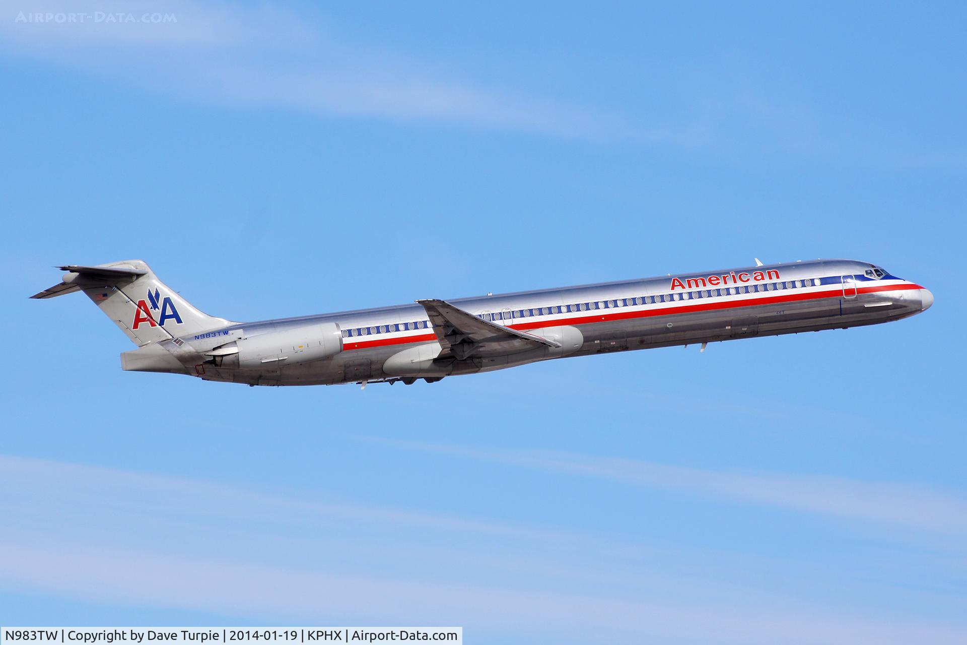 N983TW, 1999 McDonnell Douglas MD-83 (DC-9-83) C/N 53633, No comment.