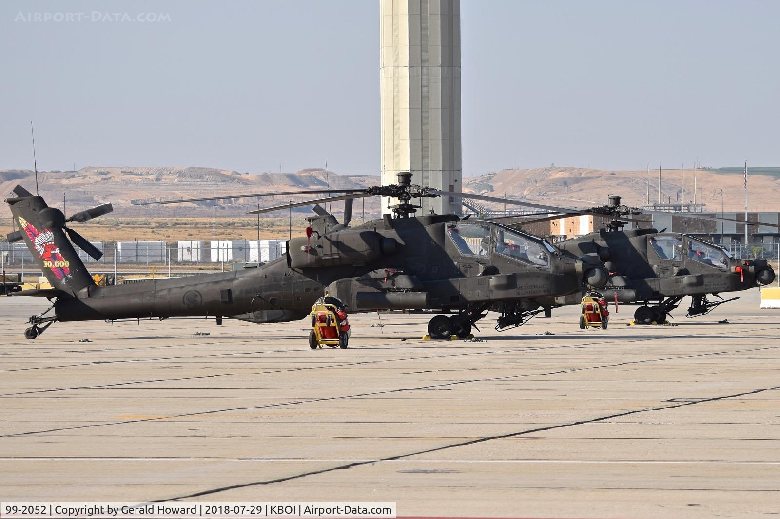 99-2052, 1999 Boeing AH-64D Apache C/N SN003, Royal Singapore Air Force parked on the Idaho ANG ramp.