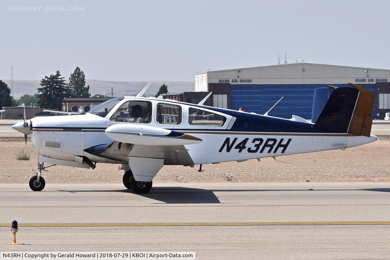 N43RH, 1968 Beech V35A Bonanza C/N D-8875, Taxiing on Alpha.