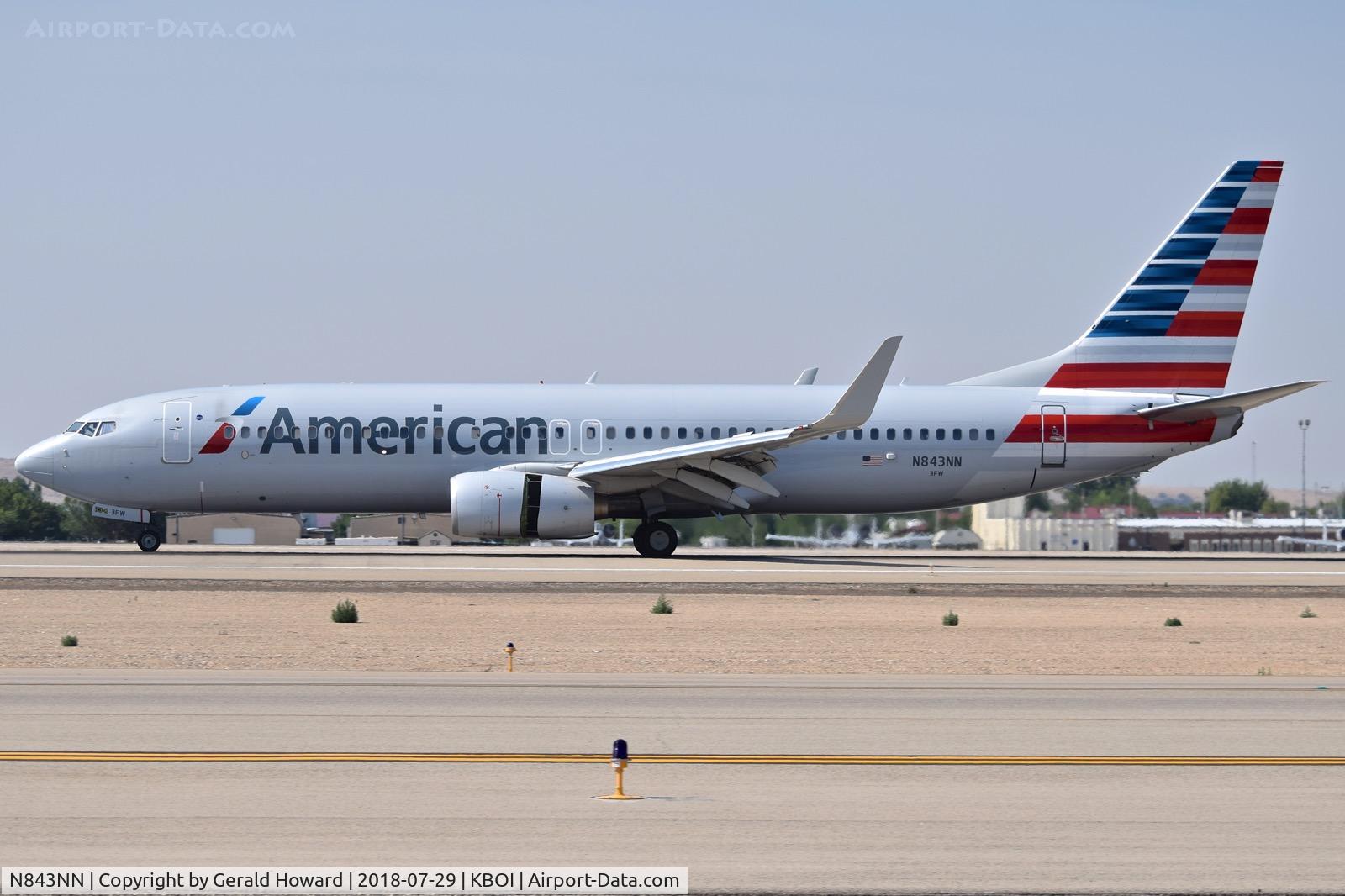 N843NN, 2010 Boeing 737-823 C/N 30906, Landing roll out on RWY 10L.