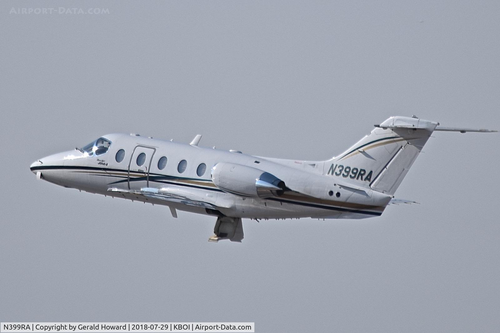 N399RA, 1998 Raytheon 400A Beechjet C/N RK-200, Climb out from RWY 10L.