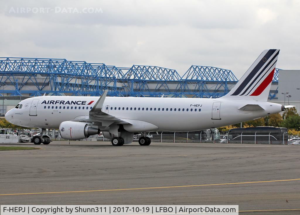 F-HEPJ, 2017 Airbus A320-214 C/N 7873, Ready for delivery...
