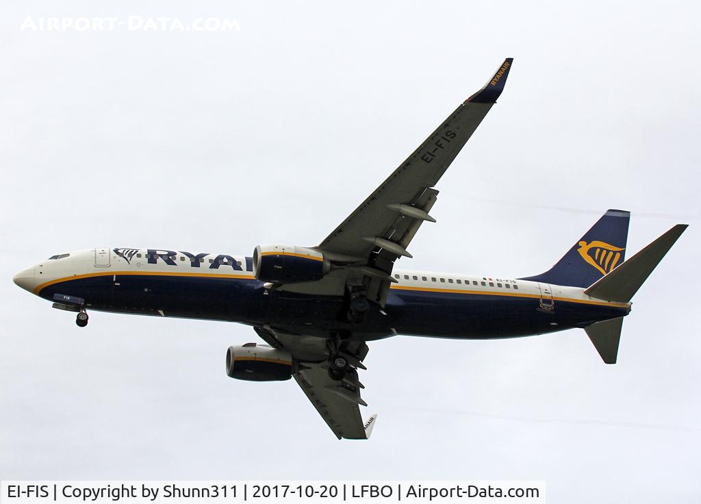 EI-FIS, 2015 Boeing 737-8AS C/N 44704, Landing rwy 14L
