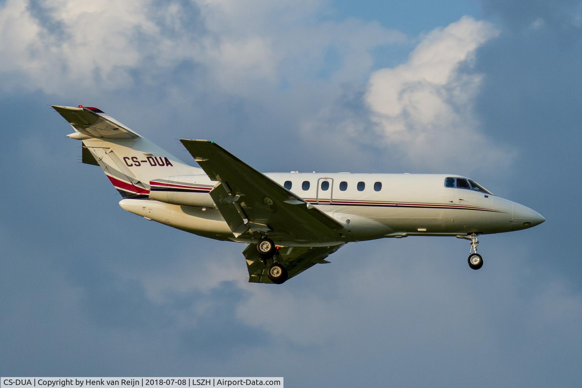 CS-DUA, 2008 Hawker Beechcraft 750 C/N HB-4, Landing at ZRH 19:46