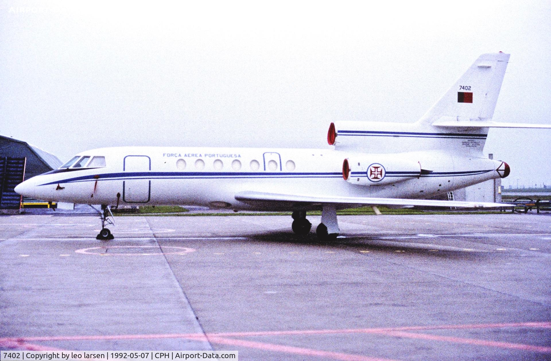 7402, 1990 Dassault Falcon 50 C/N 198, Copenhagen 7.5.1992