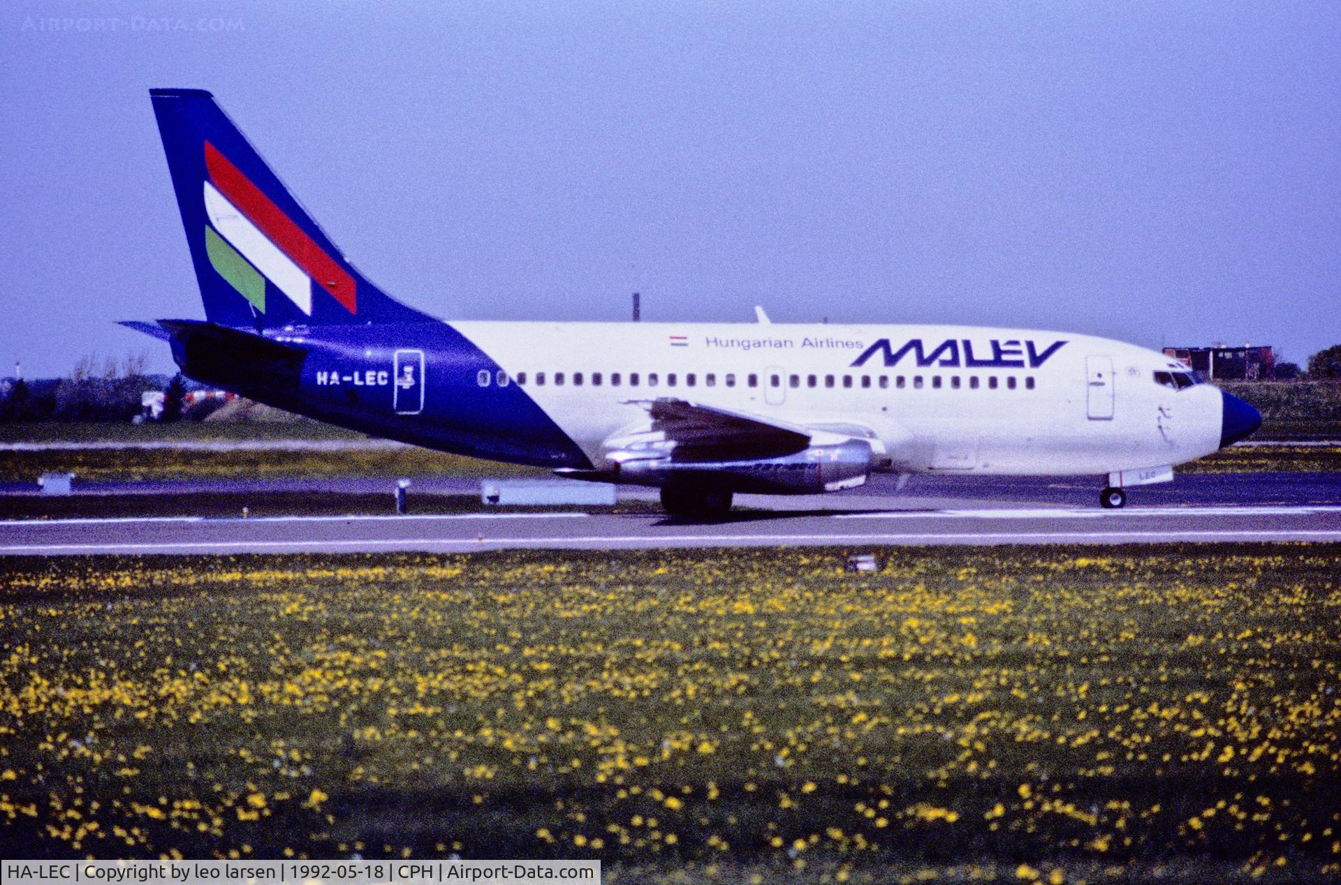 HA-LEC, 1983 Boeing 737-2T5 C/N 22979, Copenhagen 18.5.1992
