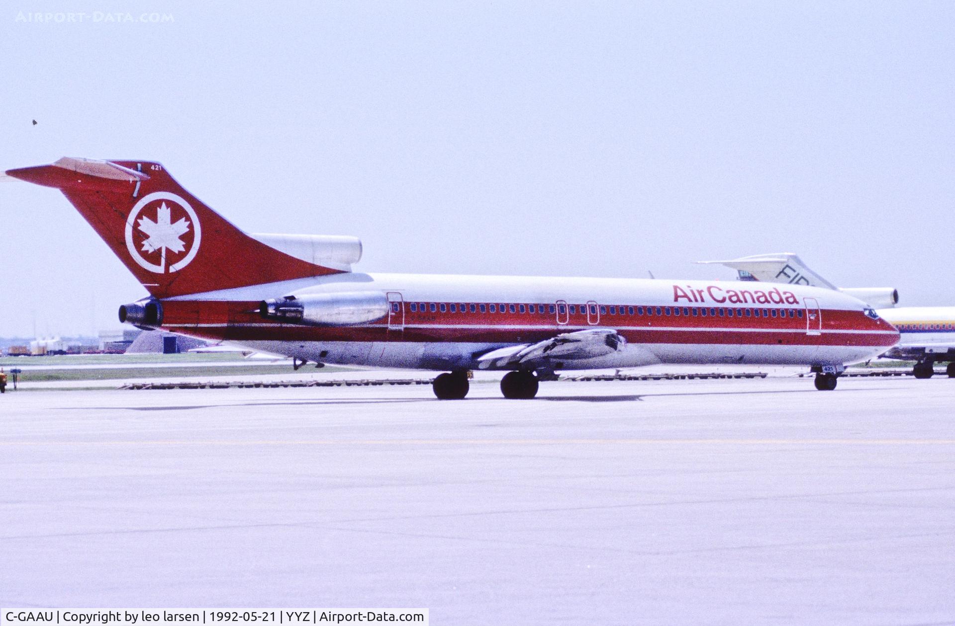 C-GAAU, 1979 Boeing 727-233F C/N 21674, Toronto 21.5.1992