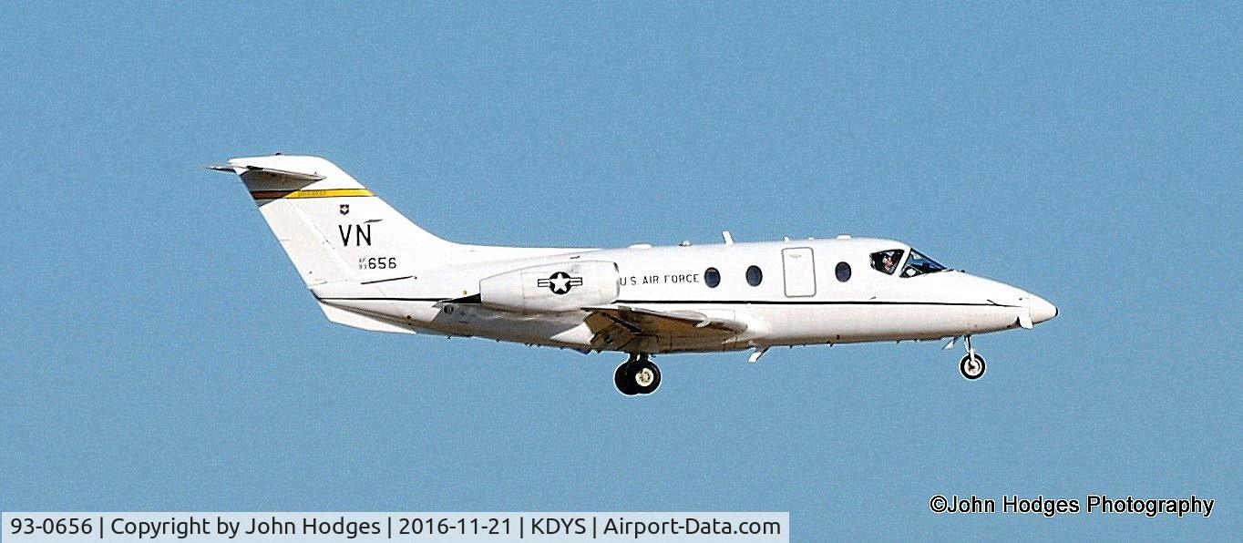 93-0656, 1993 Raytheon T-1A Jayhawk C/N TT-113, More approach practice