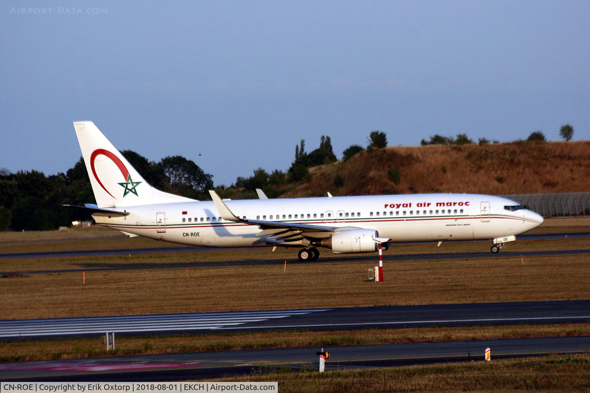 CN-ROE, 2006 Boeing 737-8B6 C/N 33063, CN-ROE taxing for takeoff rw 04R