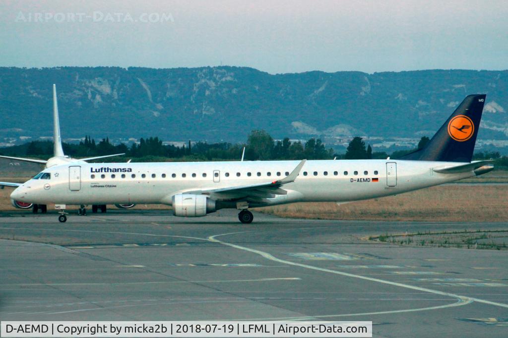 D-AEMD, 2009 Embraer 195LR (ERJ-190-200LR) C/N 19000305, Taxiing