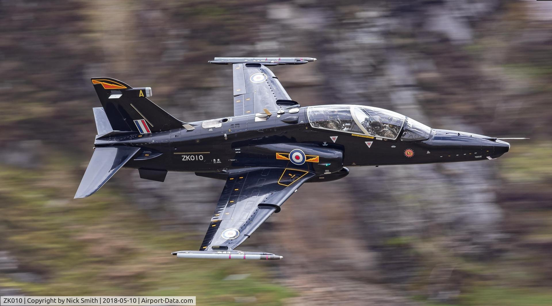 ZK010, 2005 British Aerospace Hawk T2 C/N RT001/1239, taken at the mach loop in Wales