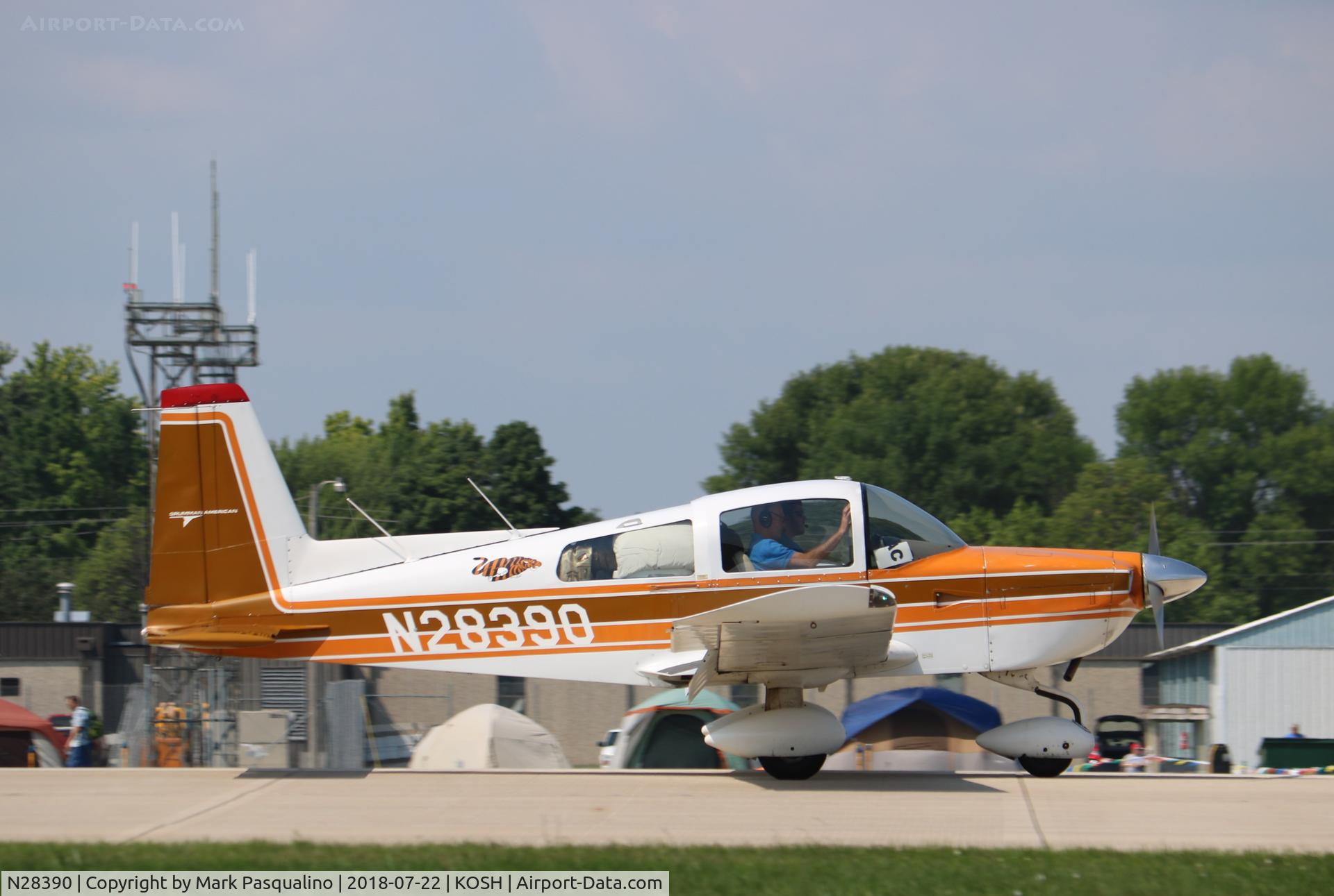 N28390, 1977 Grumman American AA-5B Tiger C/N AA5B0587, AA-5B