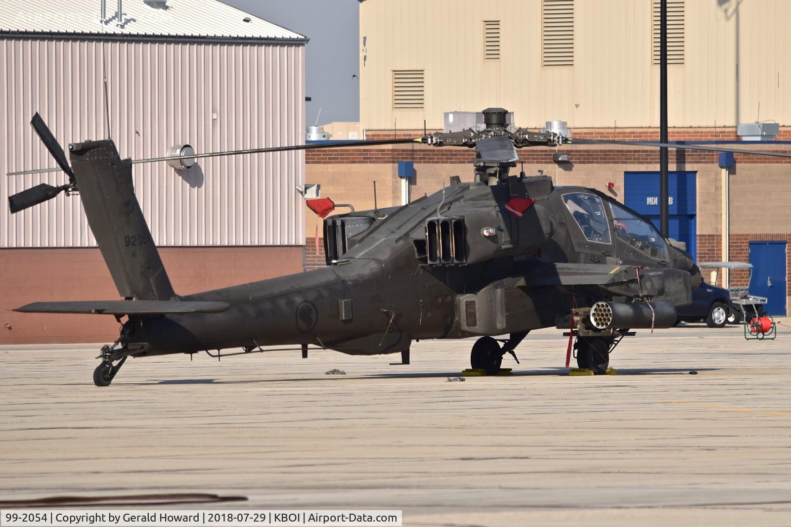 99-2054, 1999 Boeing AH-64A Apache C/N SN005, Parked on the Idaho ANG ramp.