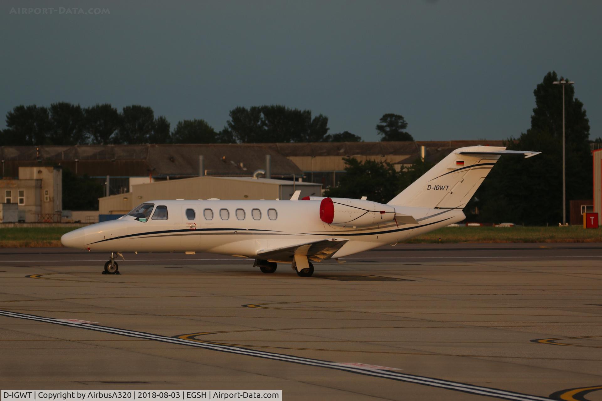 D-IGWT, 2008 Cessna 525A CitationJet CJ2+ C/N 525A-0403, Saxon ramp