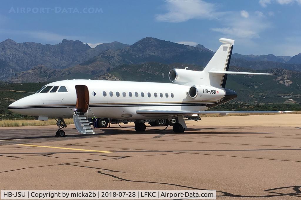 HB-JSU, 2006 Dassault Falcon 900DX C/N 612, Parked