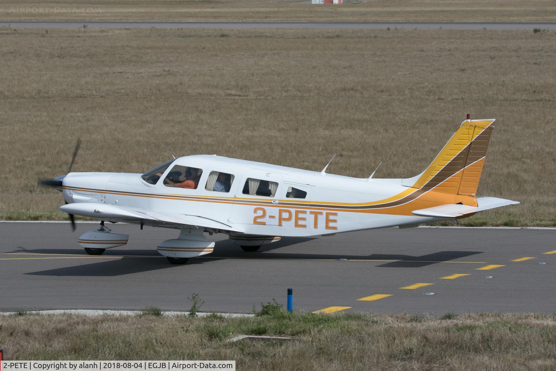 2-PETE, Piper PA-32-300 Cherokee Six C/N 32-7940242, Taxiing for departure at Guernsey