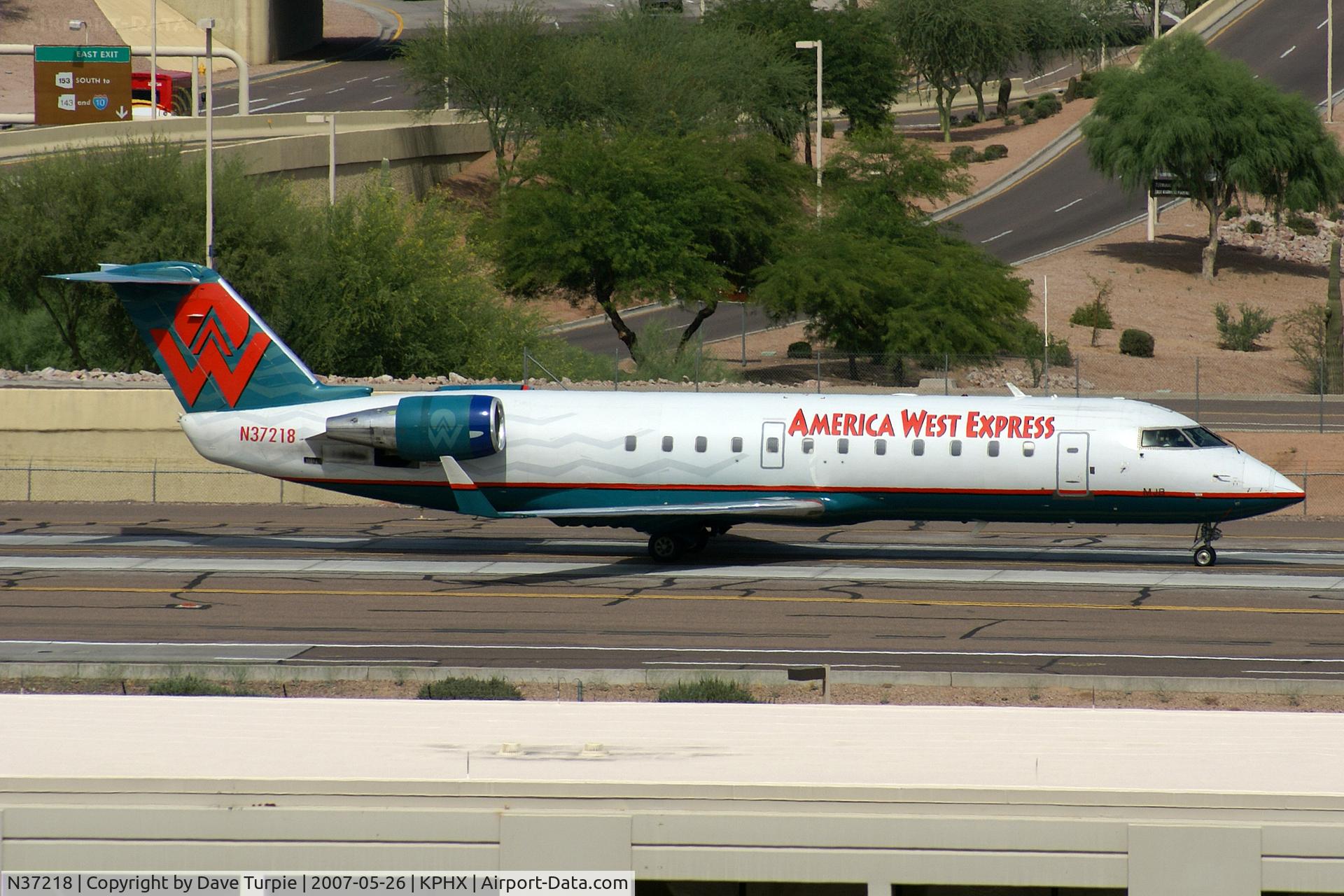 N37218, 1998 Canadair CRJ-200LR (CL-600-2B19) C/N 7218, No comment.