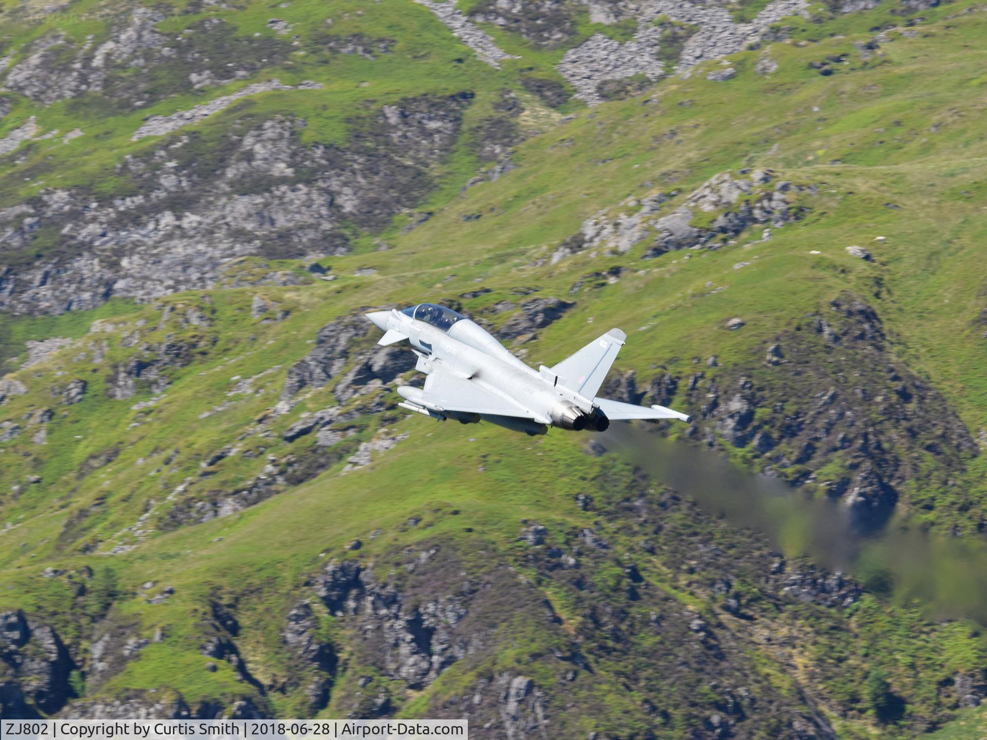 ZJ802, 2003 Eurofighter EF-2000 Typhoon T3 C/N BT003/011, ZJ802 seen flying through the Mach Loop.