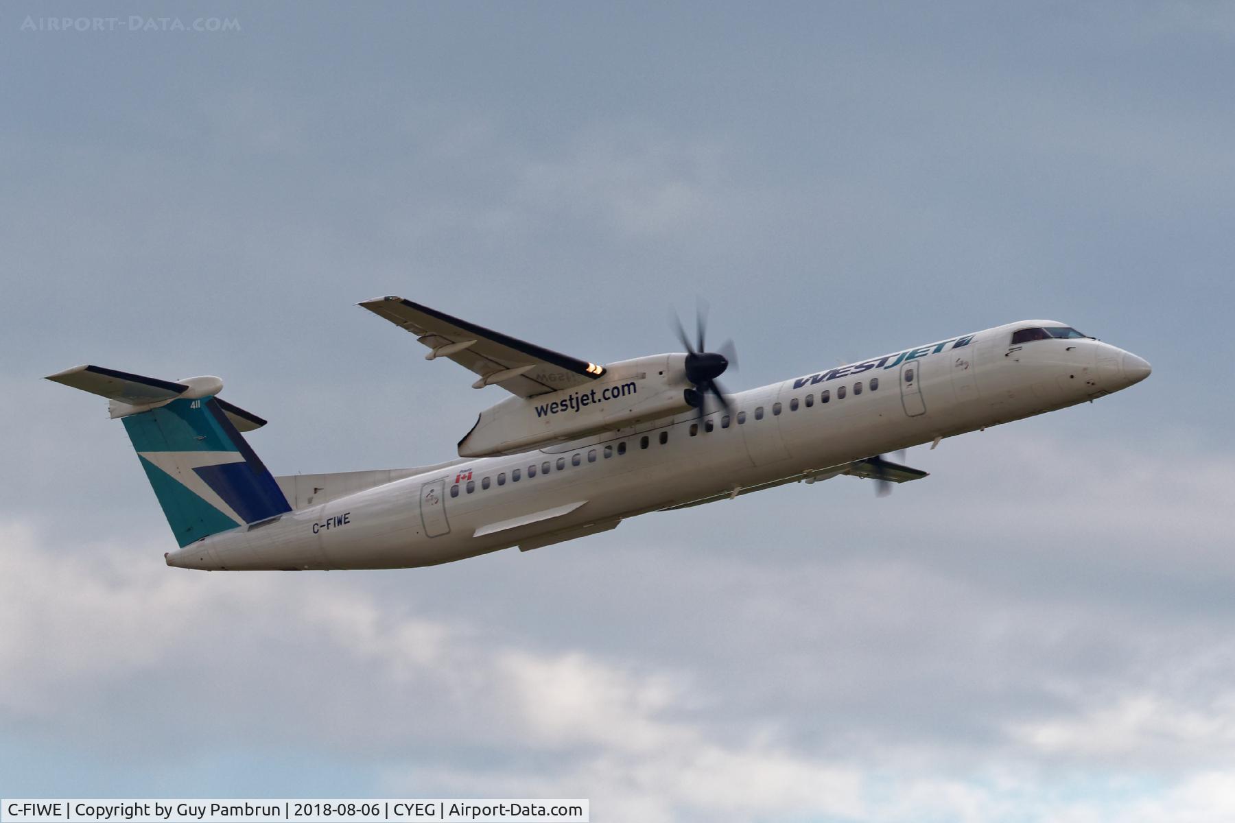 C-FIWE, 2014 De Havilland Canada DHC-8-402Q Dash 8 C/N 4466, Departing