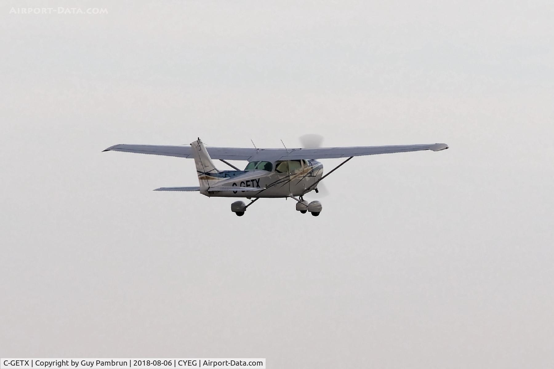 C-GETX, 1978 Cessna 172N C/N 17271534, Departing