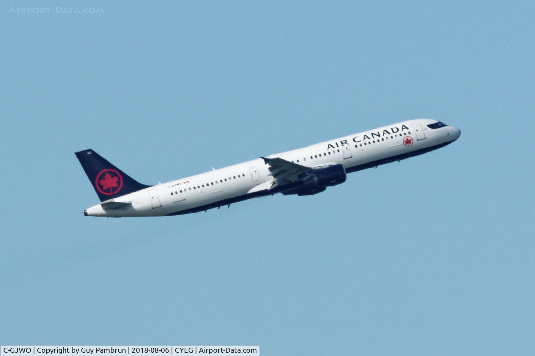 C-GJWO, 2002 Airbus A321-211 C/N 1811, Departing